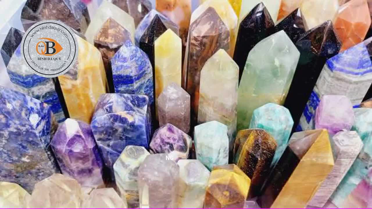 Đá Thạch Anh Vụn Thô Cho Mệnh Kim
