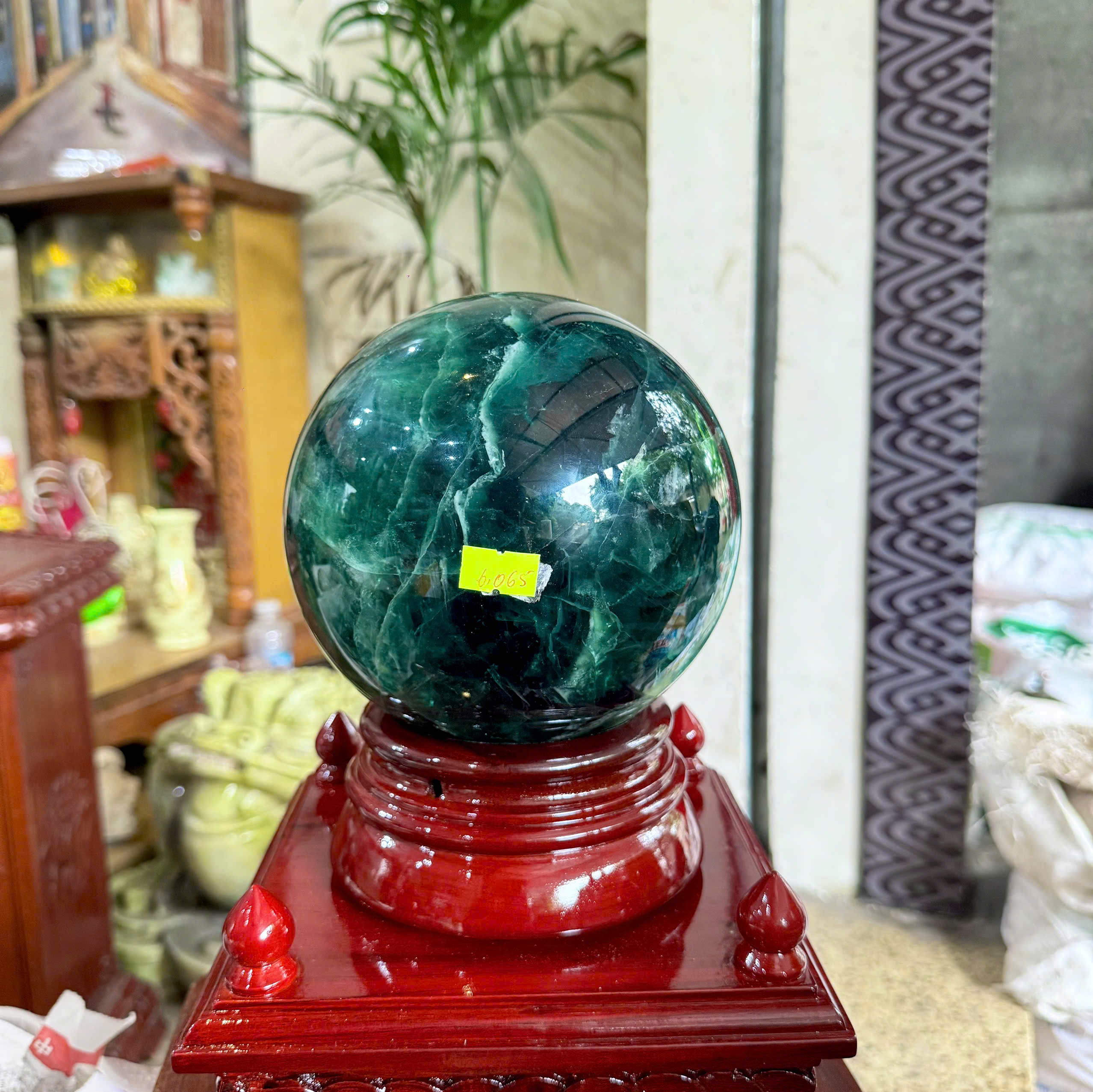 Quả Cầu Phong Thủy Đá Hợp Mệnh Kim